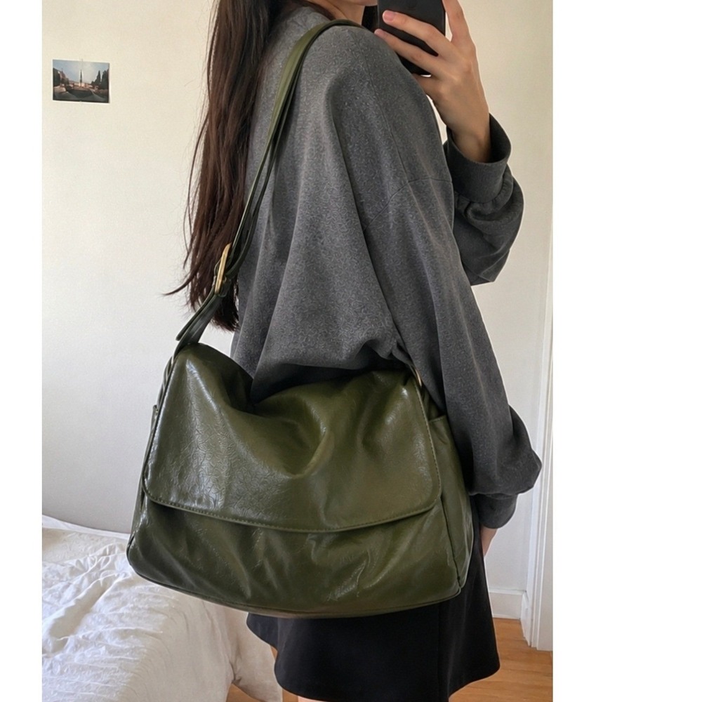 Olive Green faux Leather Slouchy‎ Messenger Crossbody Bag Adjustable Strap Large